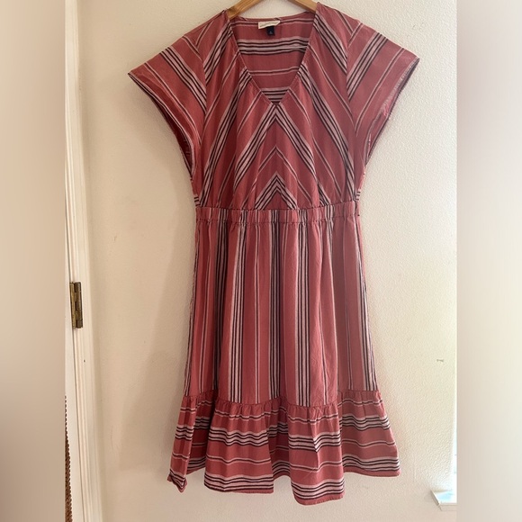 Universal Thread | 100% Cotton Striped Ruffle Hem Midi Dress - Picture 2 of 11